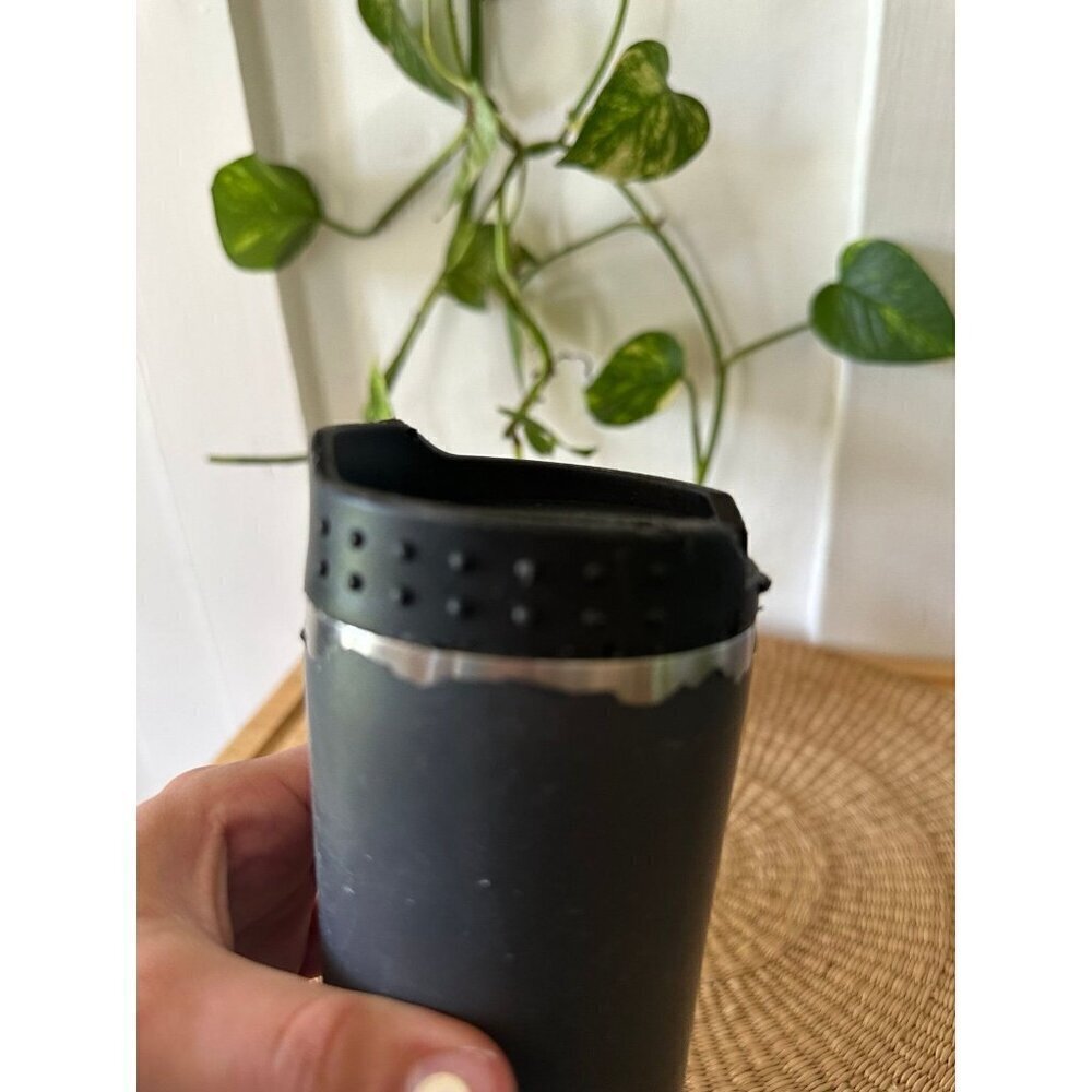 Dunkin’ Donuts black thermos mug - Picture 9 of 9